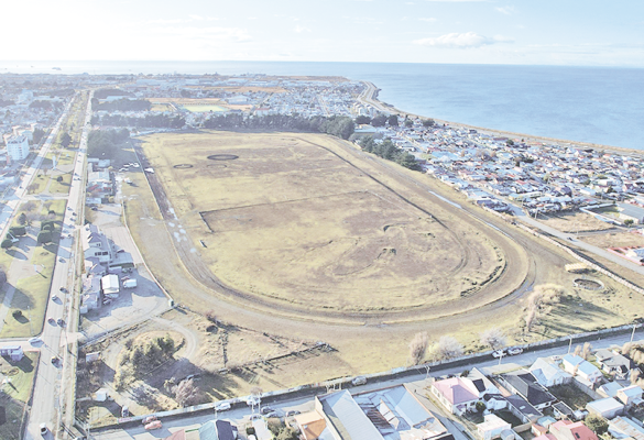 Gore estudia solicitar el retorno de los $10 mil millones aportados para expropiación del Club Hípico tras desistimiento 